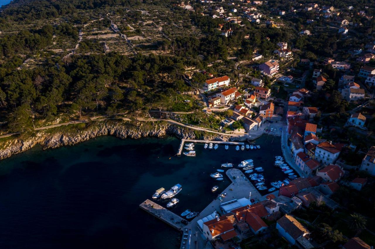 Apartments Antje Veli Lošinj Exteriör bild