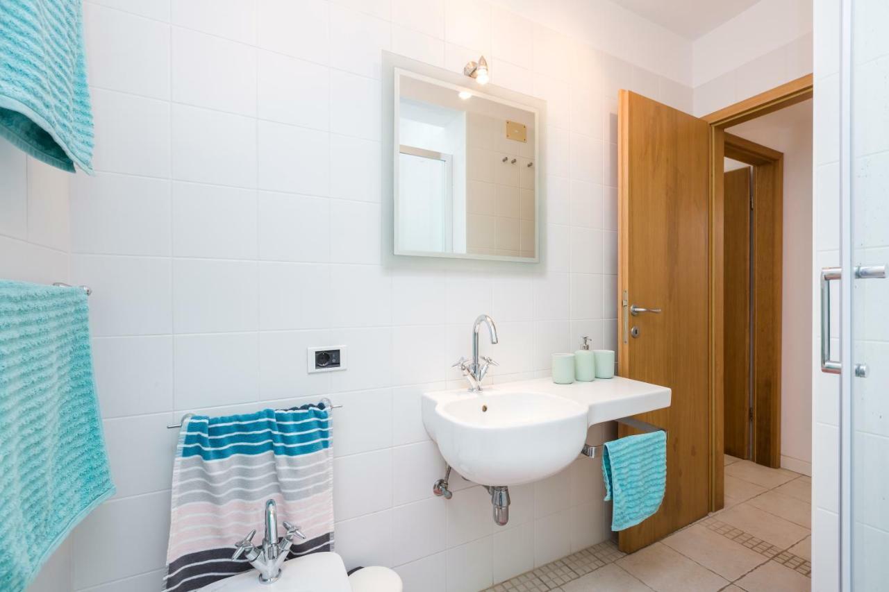 Apartments Antje Veli Lošinj Exteriör bild