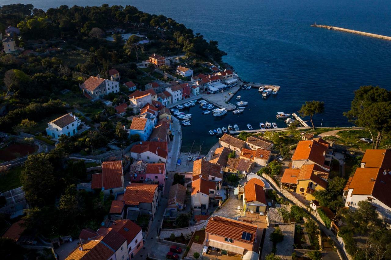 Apartments Antje Veli Lošinj Exteriör bild