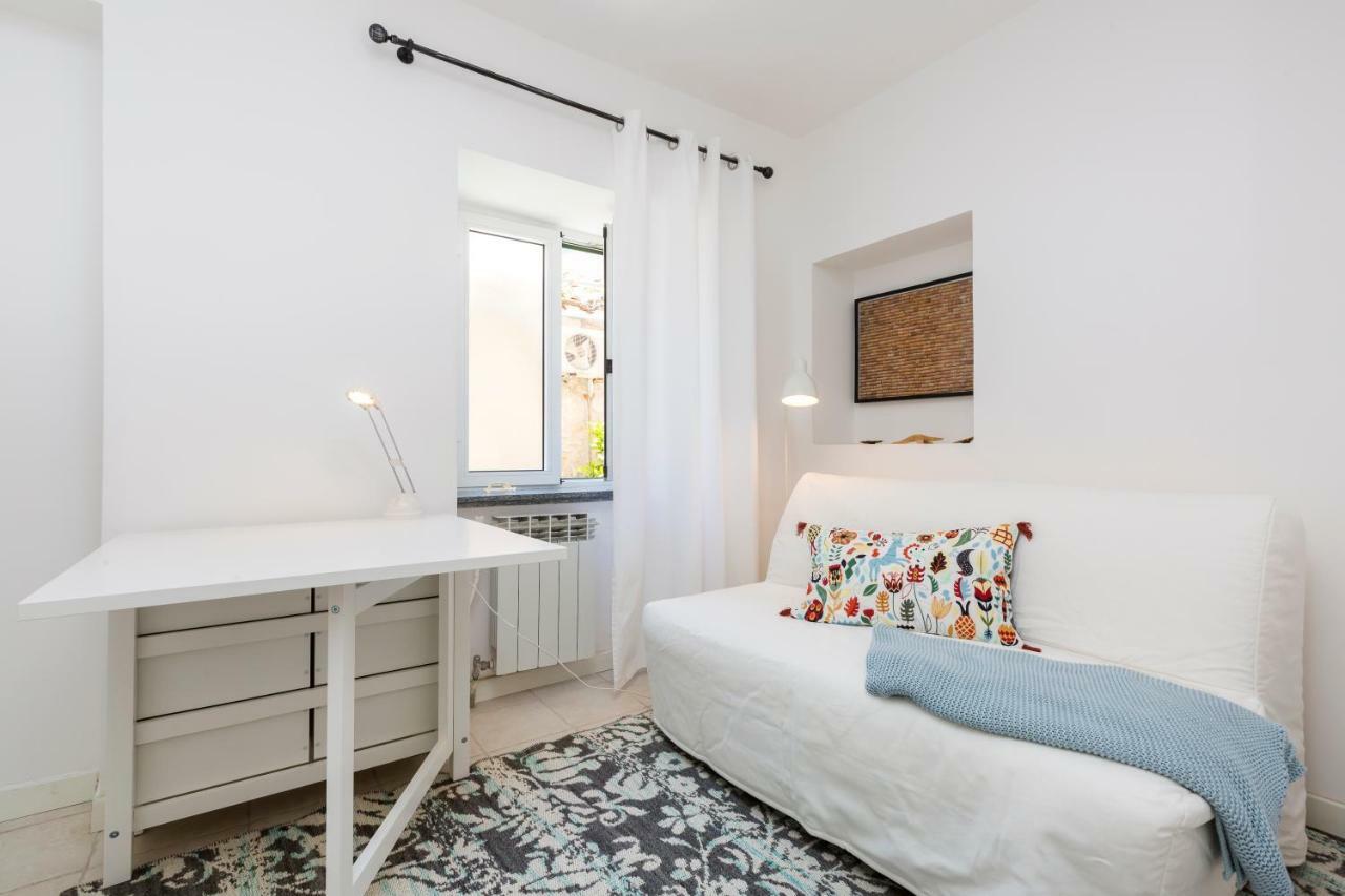 Apartments Antje Veli Lošinj Exteriör bild