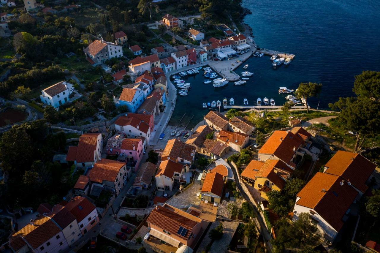 Apartments Antje Veli Lošinj Exteriör bild