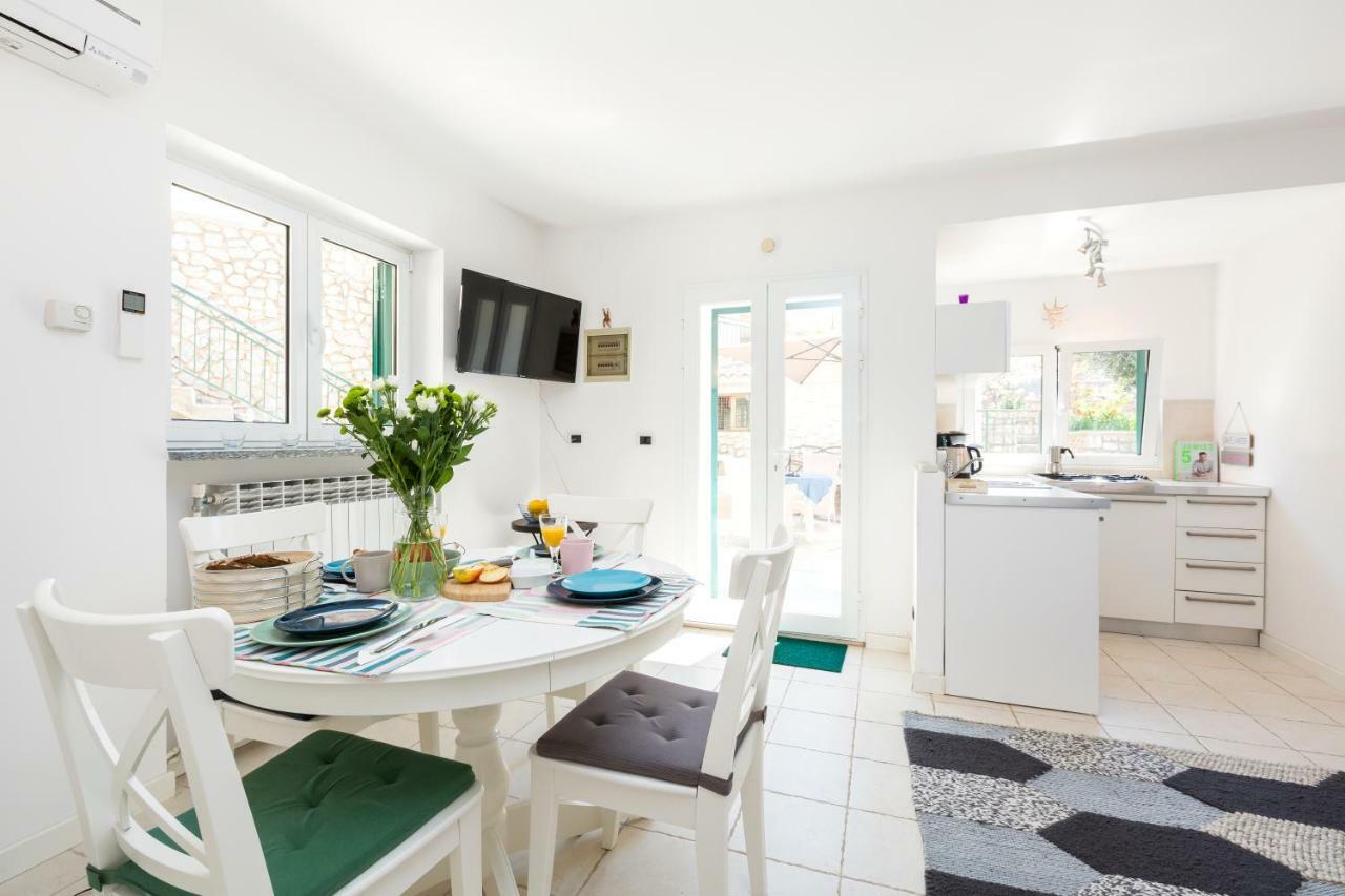 Apartments Antje Veli Lošinj Exteriör bild